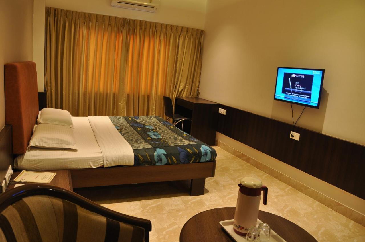 Hotel Prince Residency Bhuj Extérieur photo